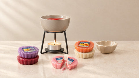 Duftlampe mit Teelicht und bunten Wax Melts – so funktionieren Wax Melts